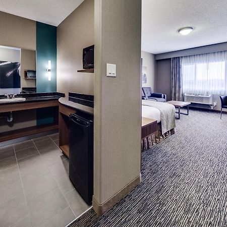 Heritage Inn Hotel & Convention Centre - Pincher Creek Dış mekan fotoğraf